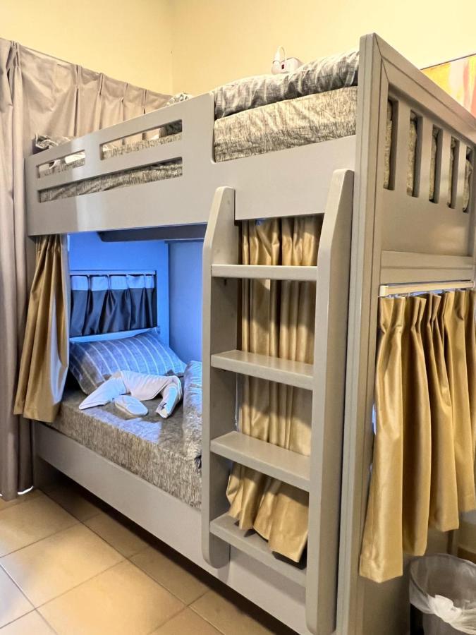 Robin Beach Hostel Jbr Ντουμπάι Εξωτερικό φωτογραφία