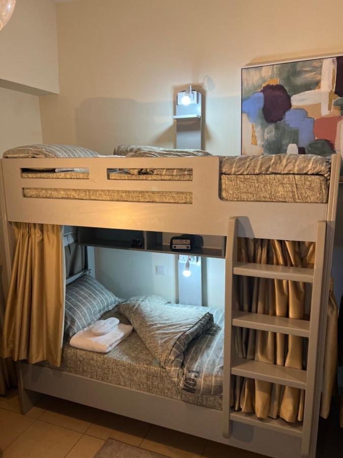 Robin Beach Hostel Jbr Ντουμπάι Εξωτερικό φωτογραφία